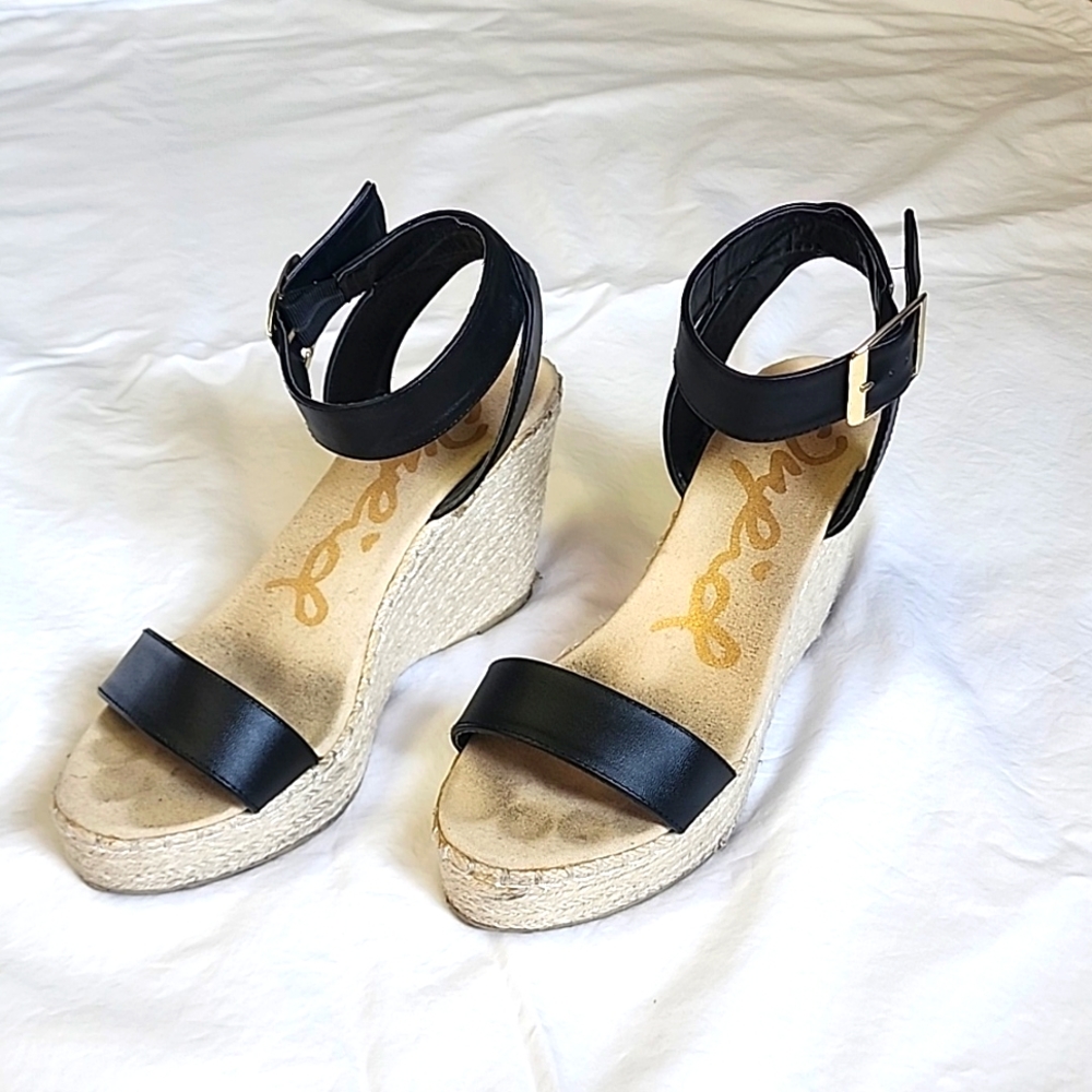 Qupid Wedge Ankle Strap Sandals